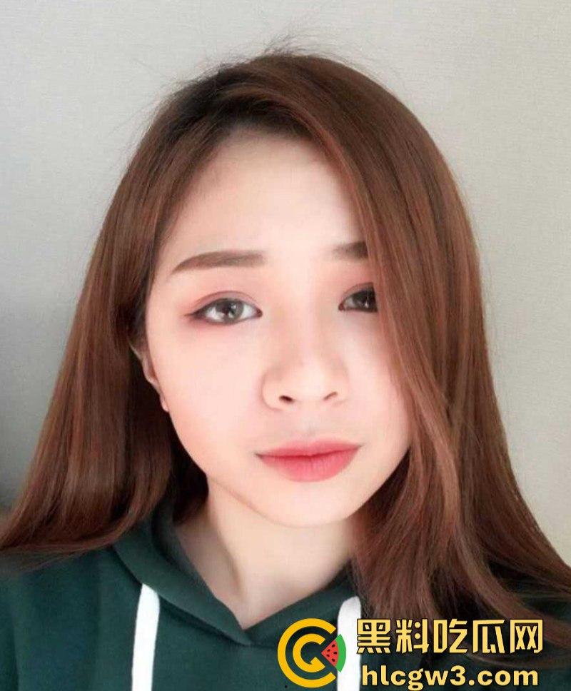 高颜值收银员【蒋欣瑜】约会前男友酒店开房 做爱视频被曝光-3