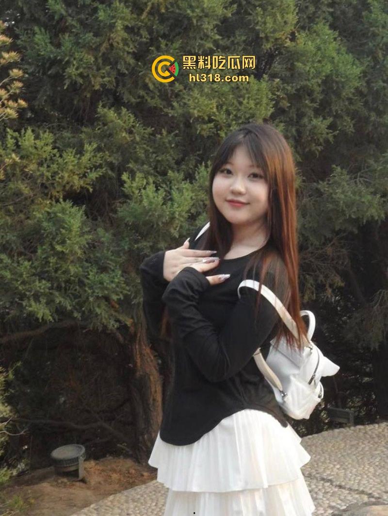 山西财经大学【郭盈盈】自慰视频流出，丰满巨乳与顶级巨臀，微胖尤物上演极致的诱惑！-4