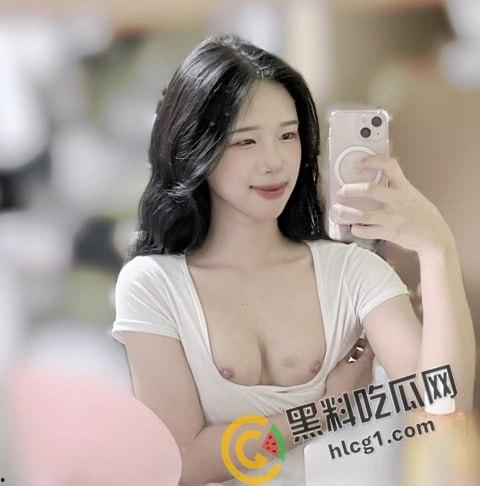 韩国清纯美少女与大哥激情车震 美妙酮体鲜嫩白虎 激勾G点 赤裸爆操输出 口爆小嘴满口精液！-1