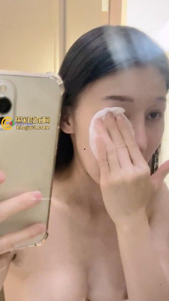 棒子前女团成员【朴秀慧】跳蛋塞逼裸舞视频泄密，专业舞技加上骚浪自慰，一边跳一边玩得爽到飞起！-12