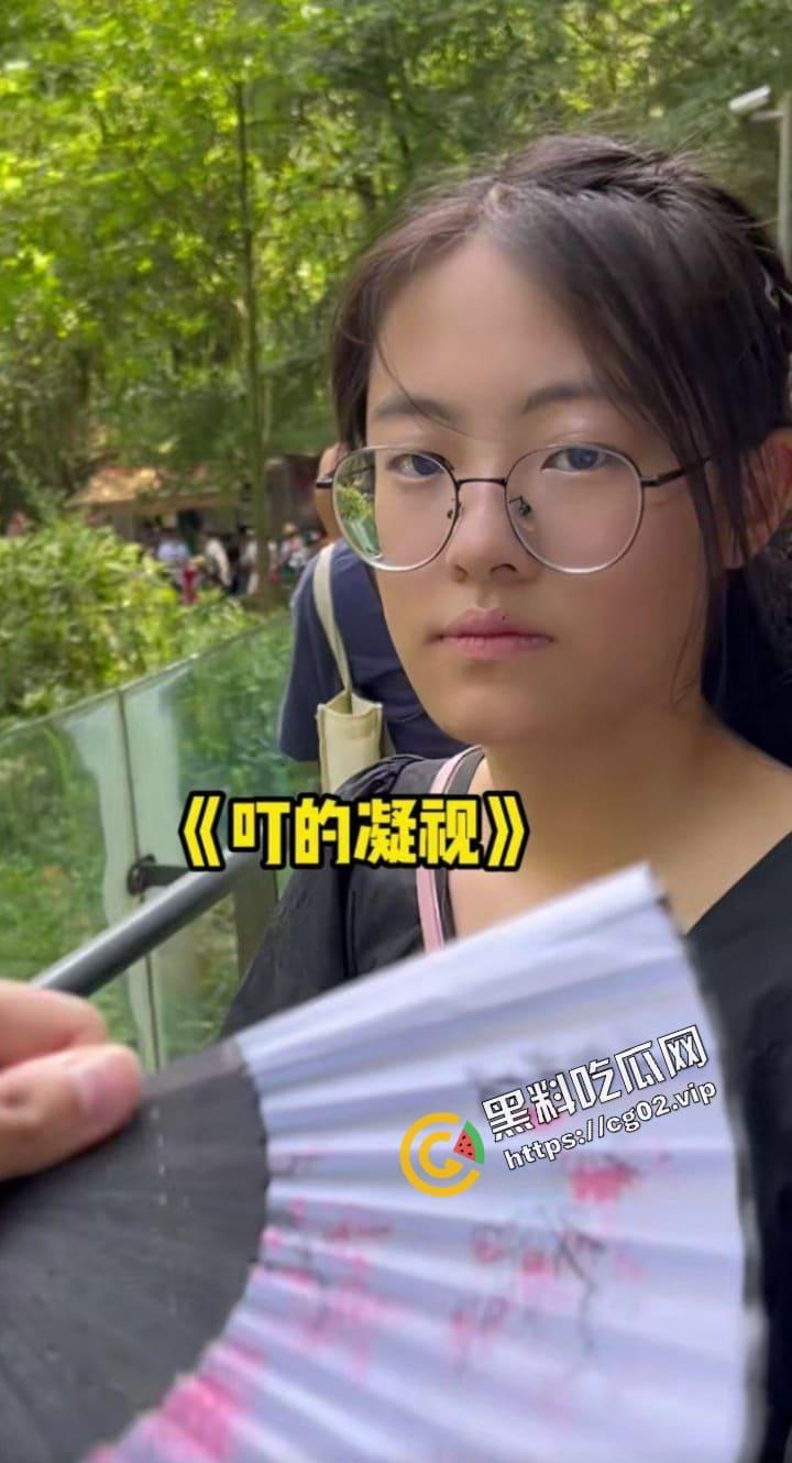 抖音千万粉网红【小叮当的一家】中的姐姐叮叮遭网聊骗局 全裸自拍视频流出遭疯传  顺带 开盒 千万账号背后的男人-10