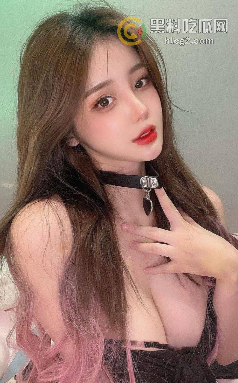 OnlyFans红人「LexiPoy」大变身！小胸变黄金比例，科技与狠活双管齐下！-4