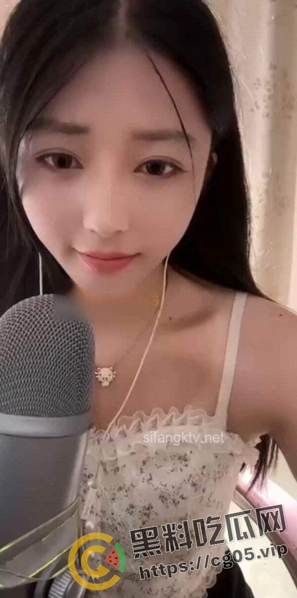 快手助眠主播【桃子】40w粉丝金主福利流出 直接干封号 不愧是声音主播 床上叫的就是比一般人骚-7