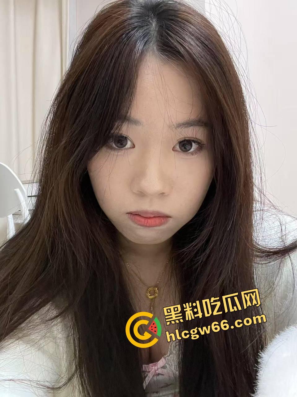 黑料吃瓜冷知识:撸管能助眠,但有逼不操对鞋开冲,你是足控天尊还是鞋癖疯魔?-4