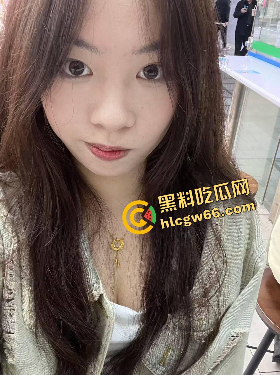 黑料吃瓜冷知识:撸管能助眠,但有逼不操对鞋开冲,你是足控天尊还是鞋癖疯魔?-6