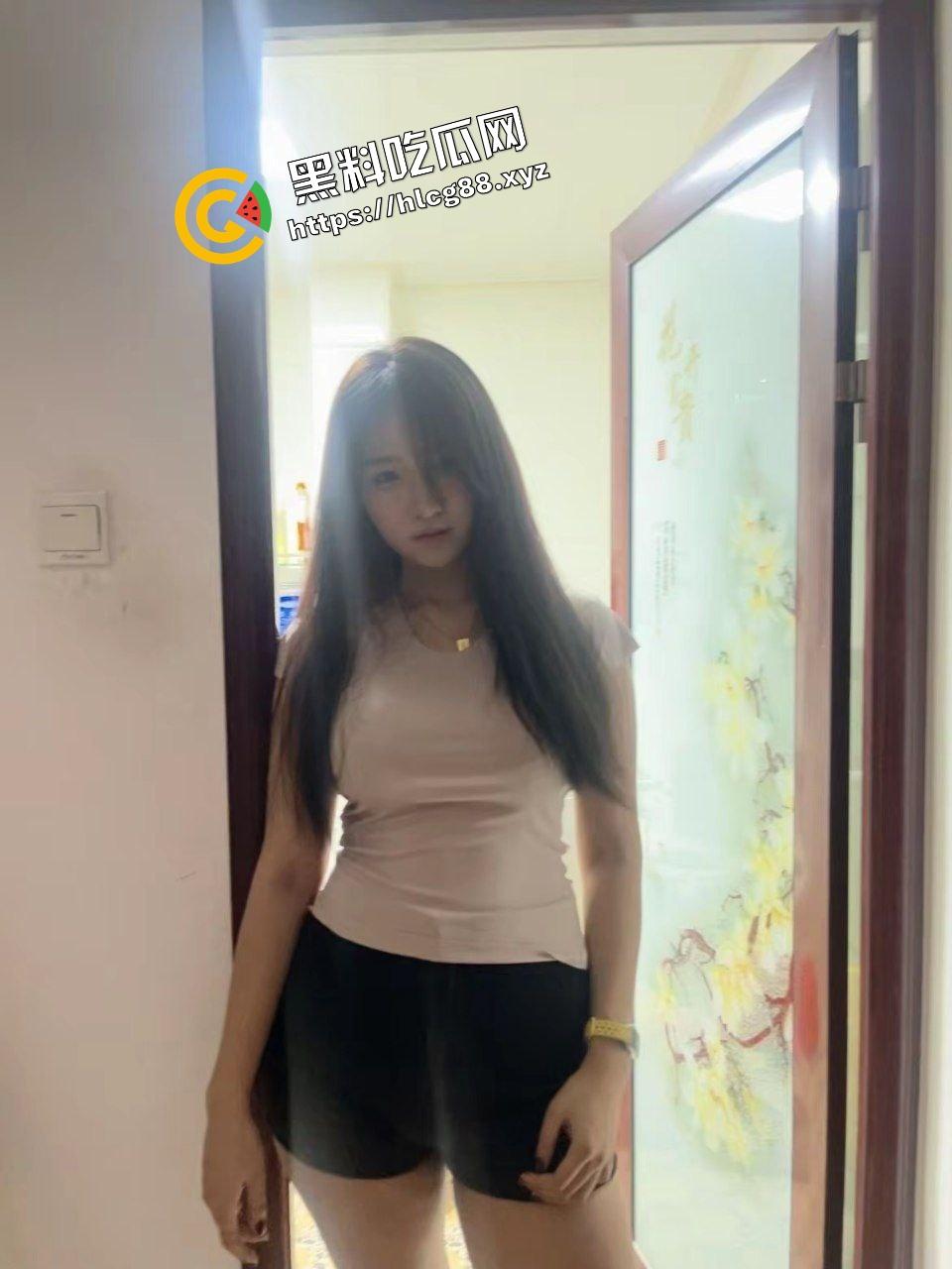 抖音河北小少妇骚鸡【实在是可爱】上门约炮大哥遭曝光不雅床片，填满抽插骚逼淫荡至极！-4