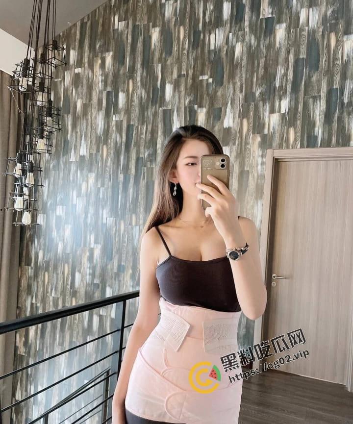 快手130w粉 程宝宝 被曝已怀孕升级为人母  一日擦终身擦  再来欣赏一下拜金女的抖奶集锦  微密圈付费合集-4