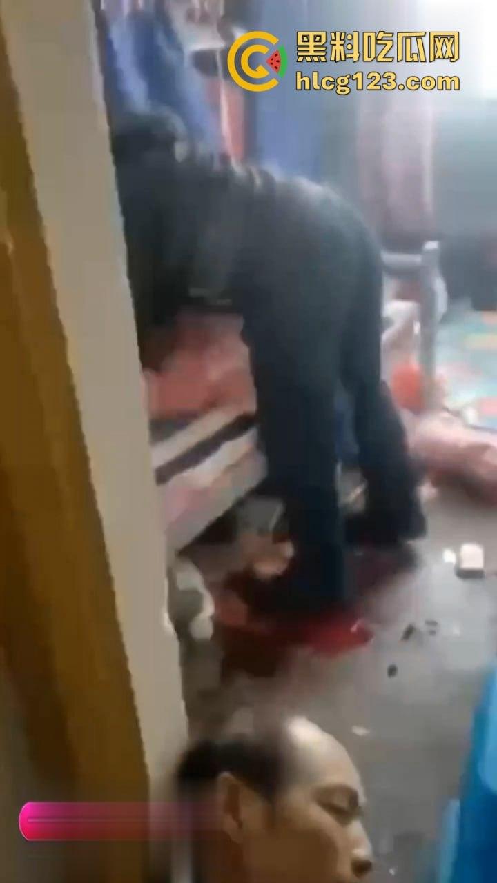 辽宁一租客失联整月 房东报警后破门被当场吓惨 男子上吊 女子横尸 堪比鬼片现场-5