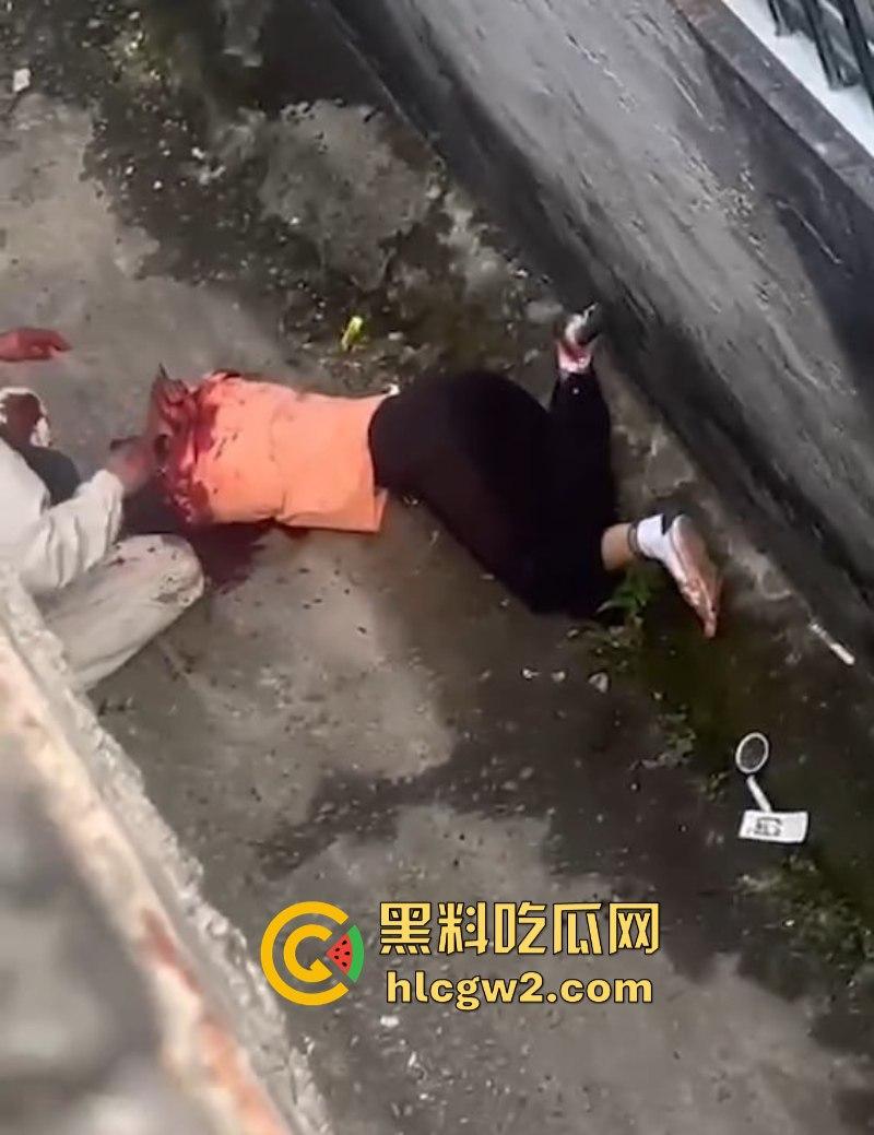 血腥慎入！潮州朝安东二光辉幼儿园附近 发生持刀杀人事件 一女子当场死亡！-5