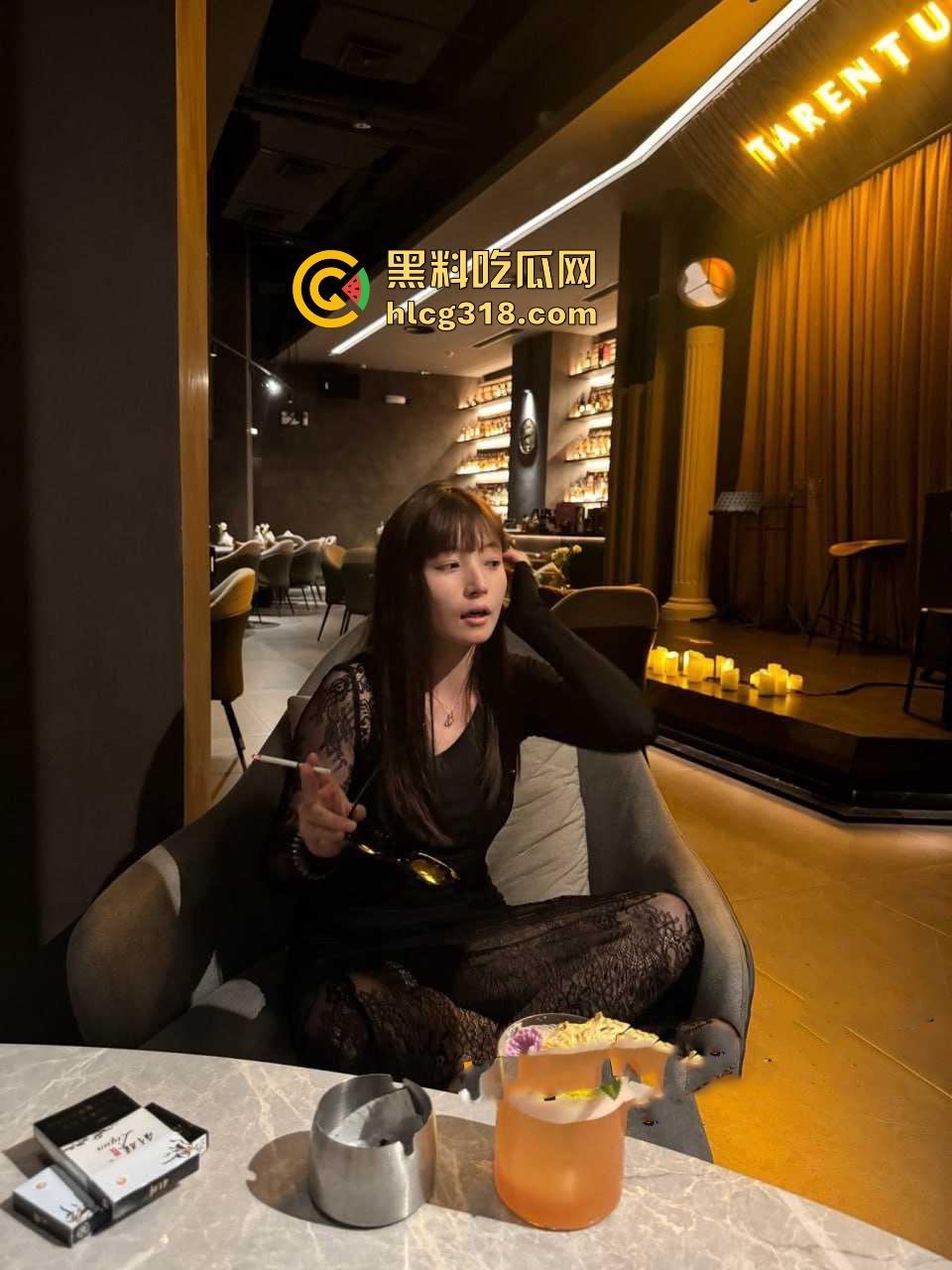 真实投稿！骚逼女友异地出轨成都咖啡店老板，线上聊骚及裸聊各种玩弄，前男友怒爆性爱视频！-8