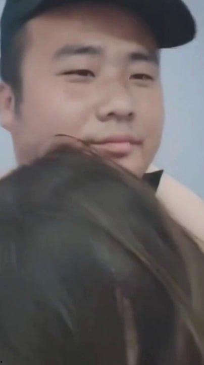 保安大哥白嫖醉酒白富美女业主 操逼实况视频曝光 高清插逼 淫水喷射-7