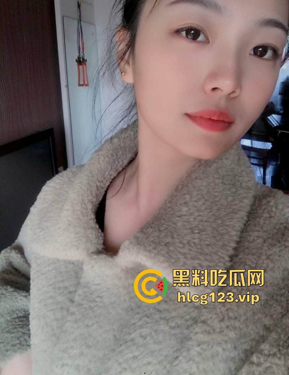 济南舞蹈老师冉冉，自拍展示御姐风骚身材，小穴撩人，真想掀起裙子猛操一顿！-6