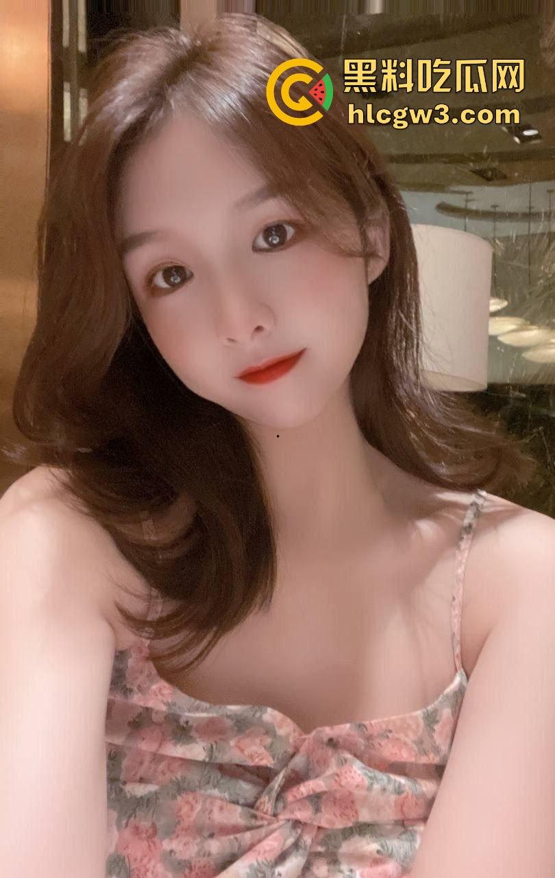 南京公司女员工【徐子晴】为了上位主动献身 吃老板的棒子求升职  口爆吞精 老板爽到答应！-2