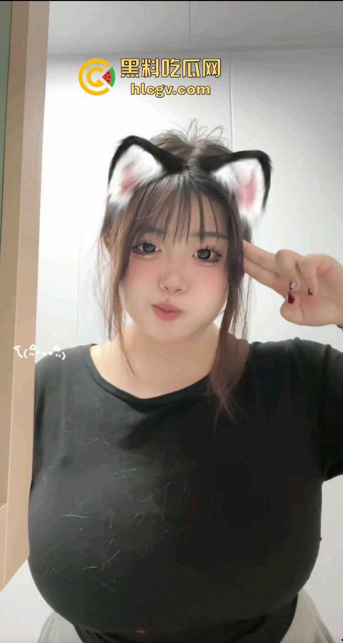 抖音巨乳骚主播『小悔不悔』销号跑路！网络卖骚求操，巨乳荡妇消失前最后的疯狂！-4