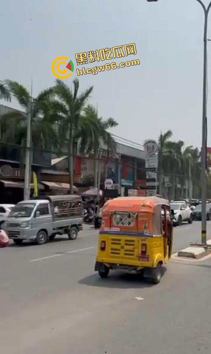 缅甸瓦城突发7.9级强震，中印孟老缅泰全体摇烂，泰国人民逃命式冲出大厦，猪仔们你们还好吗？-10