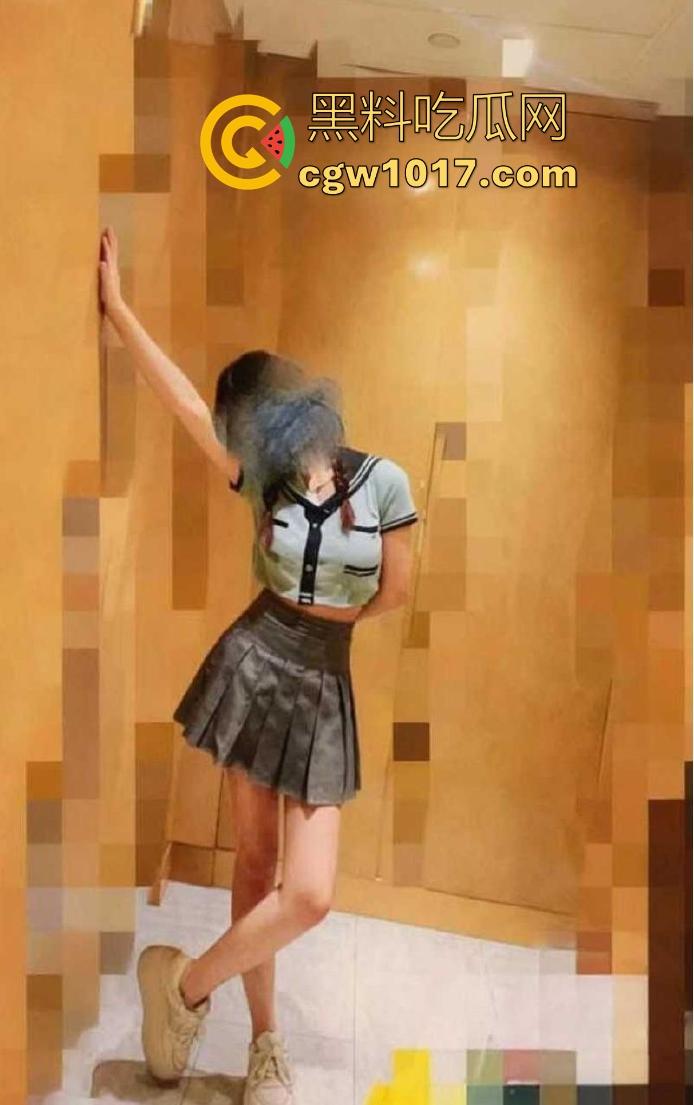 酒店幽会性感巨乳姐姐，房间里一跃化成JK女神，由被动变成主动也是一瞬间，无套内射花式做爱，爽翻了！-3