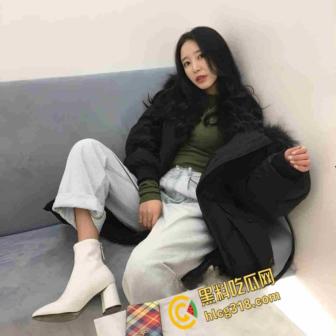 韩国人妻性感婚照，床上却骚浪无比，骑大哥肉棒狂扭不休，无套后入内射被猛操服帖 ！-5