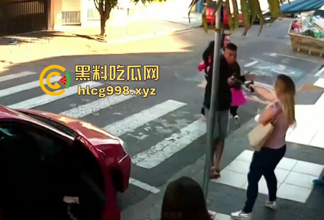 嚣张歹徒持枪抢劫反被当场击毙！美国加州街头上演自食恶果大戏！-8