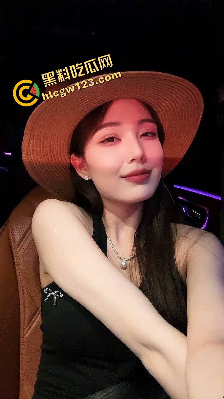 海纳百川的不是气度，是胸，这对大肉蛋上蹿下跳，撞得人脑瓜仁疼，一般人根本扛不住！-7