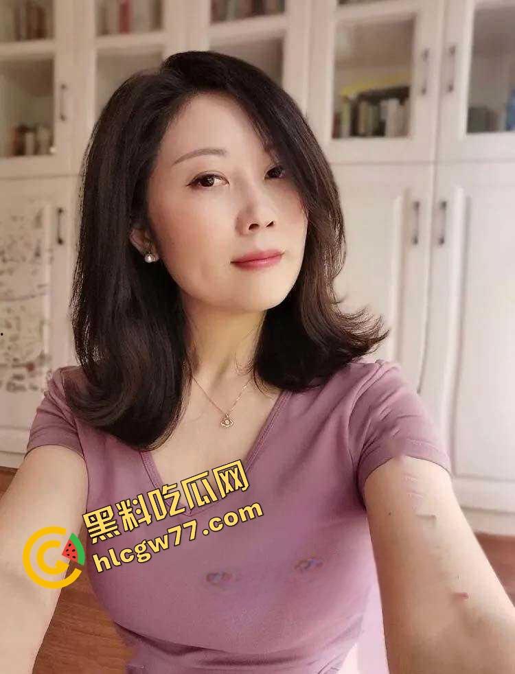 马鞍山震碎三观，硕博夫妻默许淫妻母子乱伦，韵味妈妈做亲儿性启蒙，聊天记录视频曝光！-12