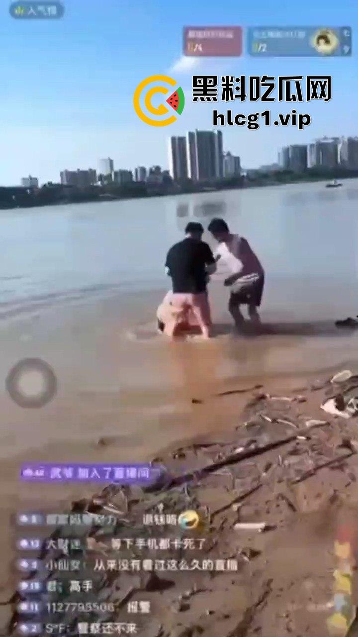 湘潭惊天骗婚案，五十岁大妈假冒身份骗婚二十岁小伙，荒唐谎言曝光，小伙被骗得团团转！-2