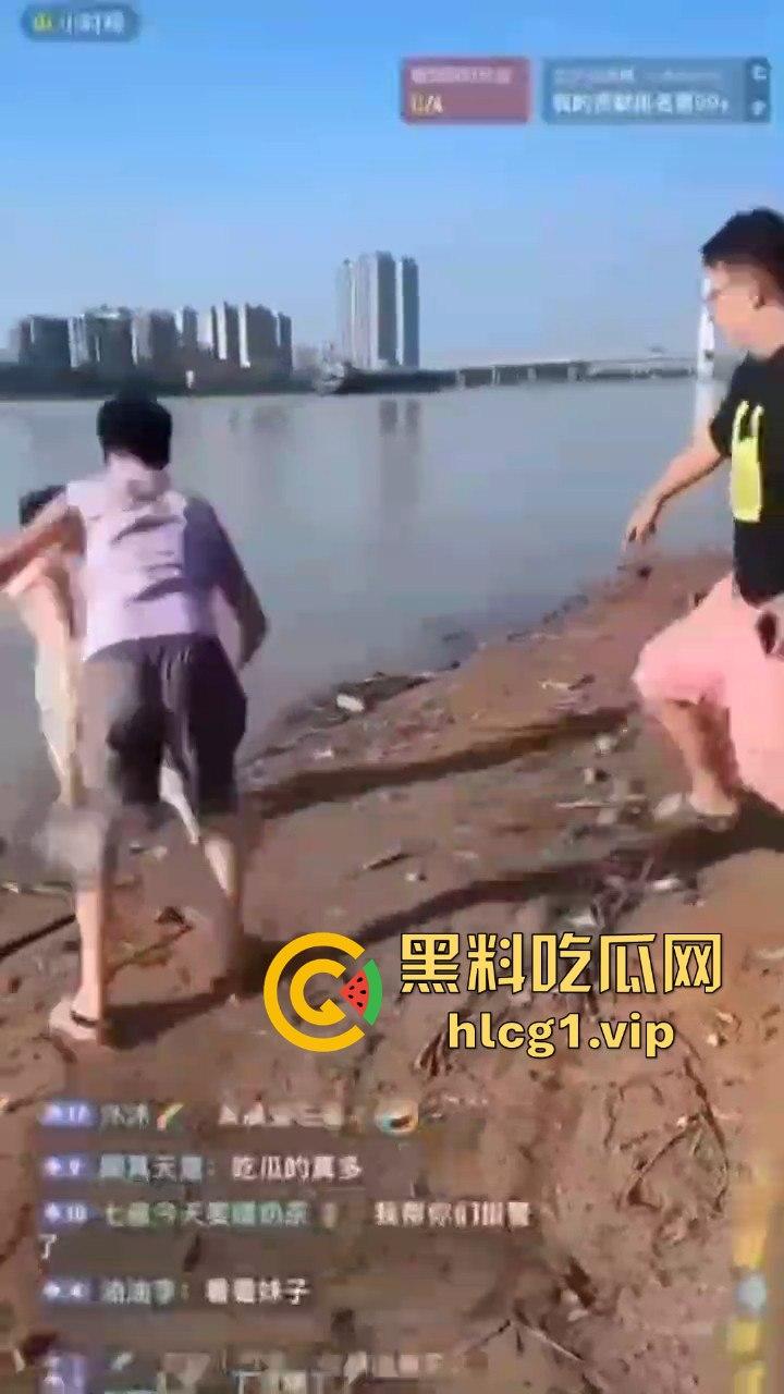 湘潭惊天骗婚案，五十岁大妈假冒身份骗婚二十岁小伙，荒唐谎言曝光，小伙被骗得团团转！-5