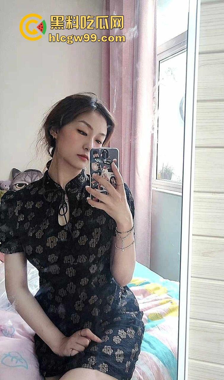 长春反差律师【吴惠玲】约炮自拍曝光，极品的颜值母狗，熟女骚劲让人射了还想干！-3