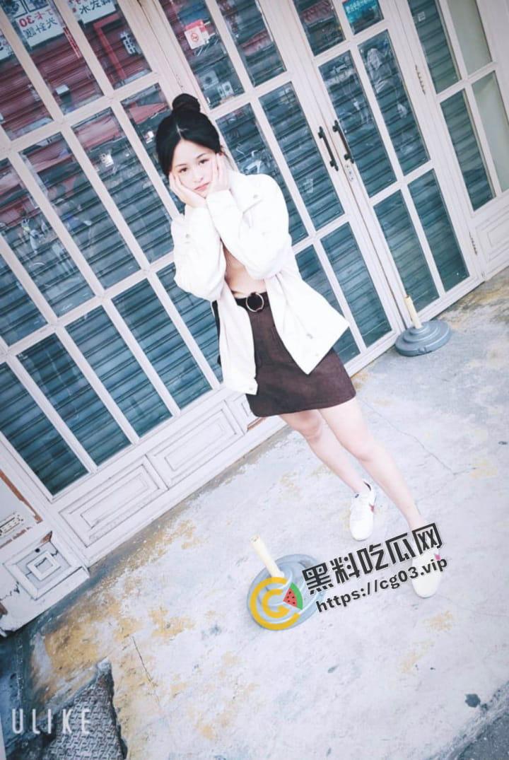 浴血奋战！台湾中山大学 纹身叛逆小妹开房与炮友大玩性爱自拍 年轻人玩的激情 月经期间强闯红灯干-2