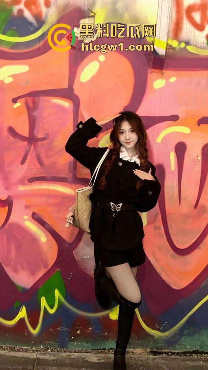 舔屁眼舔到潮喷！上海高冷女神『姜欣』堕落成富二代贱狗，屁味加精液舔到嗨叫，这骚劲连狗都跪服！-8