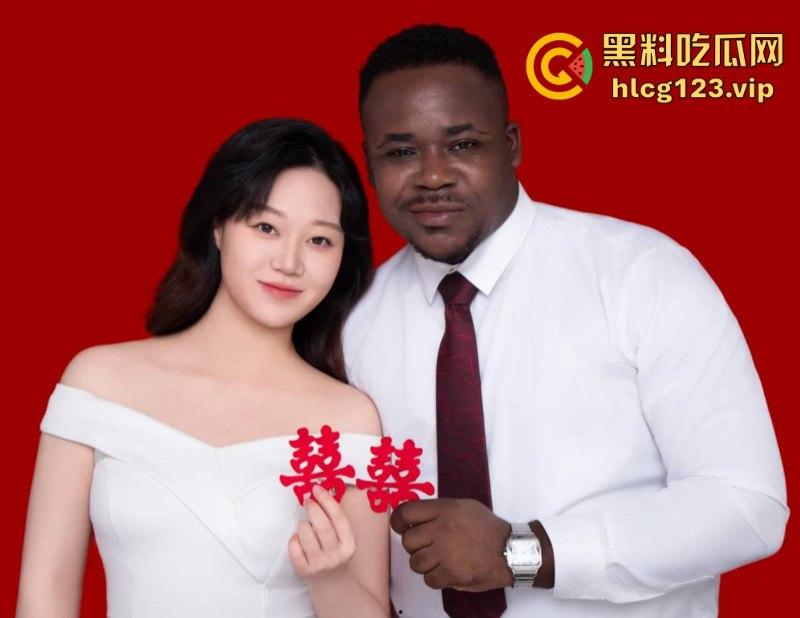 毁三观！97年中国妹子嫁给大自己5岁的加纳黑人 心甘情愿做妻奴 细节曝光-3