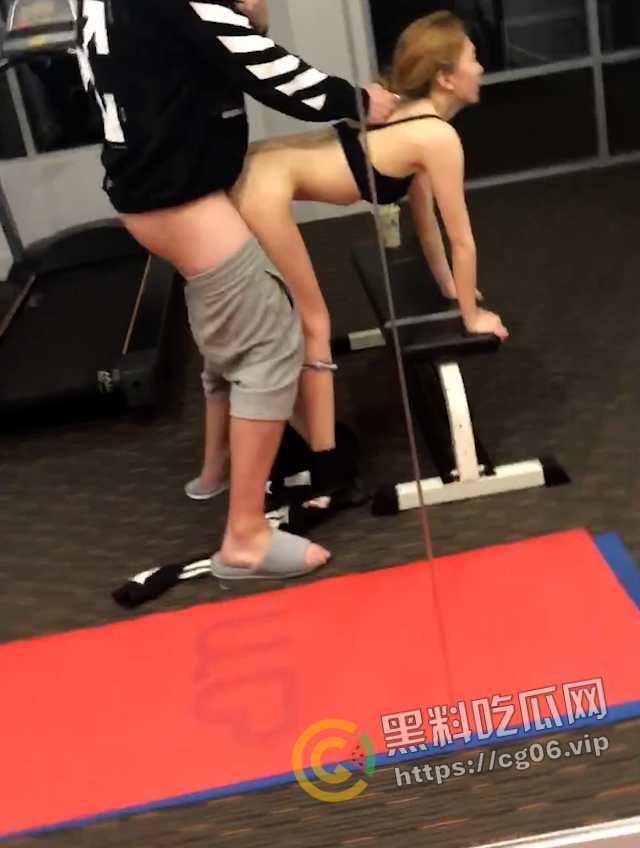 顶级颜射!杭州健身房女教练大战会员 健身房内后入 这阿黑颜颜射完美诠释了什么叫臭母狗肉便器阿-5