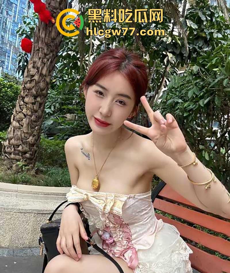 抖音网红【侯飞飞】裸聊视频泄漏 清纯少女竟被金主后入猛干 露脸骚聊揉穴自慰 反差爆棚！-3