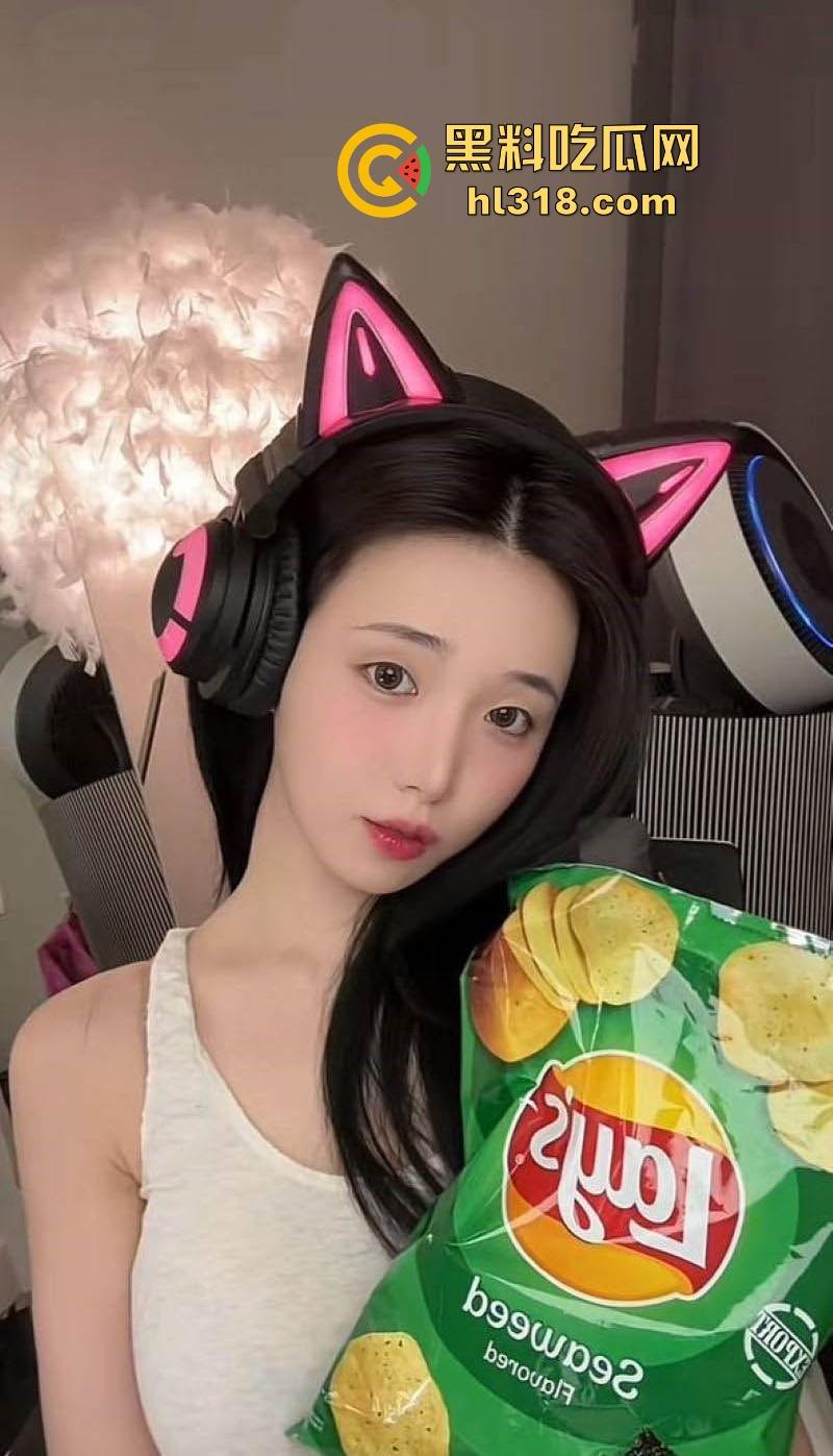 抖音极品性感网红【李妍雨】粉丝福利曝光,绝美颜值魔鬼身材,全裸自慰揉奶堪称榨精神器!-3