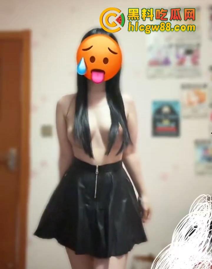 江苏05后小M投稿骚瓜,被主人甩后找新主,舌功A+奶子B,才艺视频看得让人鸡巴硬爆!-7