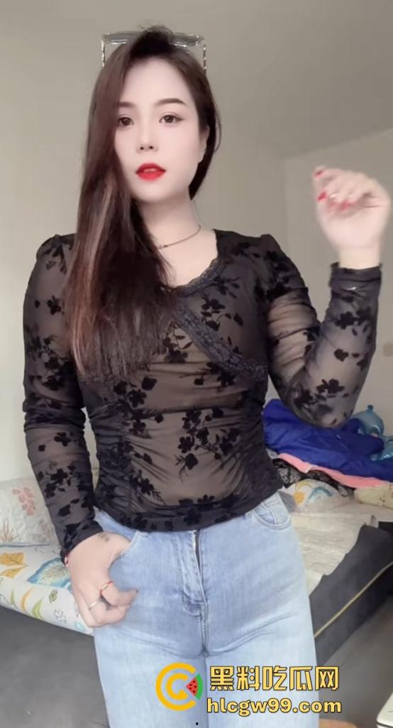 快手网红【小婊妹】明码标价200买自慰，2000线下一夜情，颜值平平还敢卖这么贵，真把自己当金逼了？-4