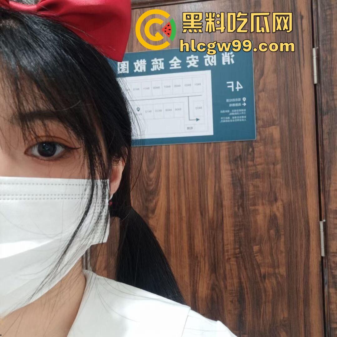 秦皇岛纺织轻工学院大瓜,黑森林女大学生【赵汝怡】寒假被网调裸聊,视频遭录屏流出,开学直接在国产区露脸!-5