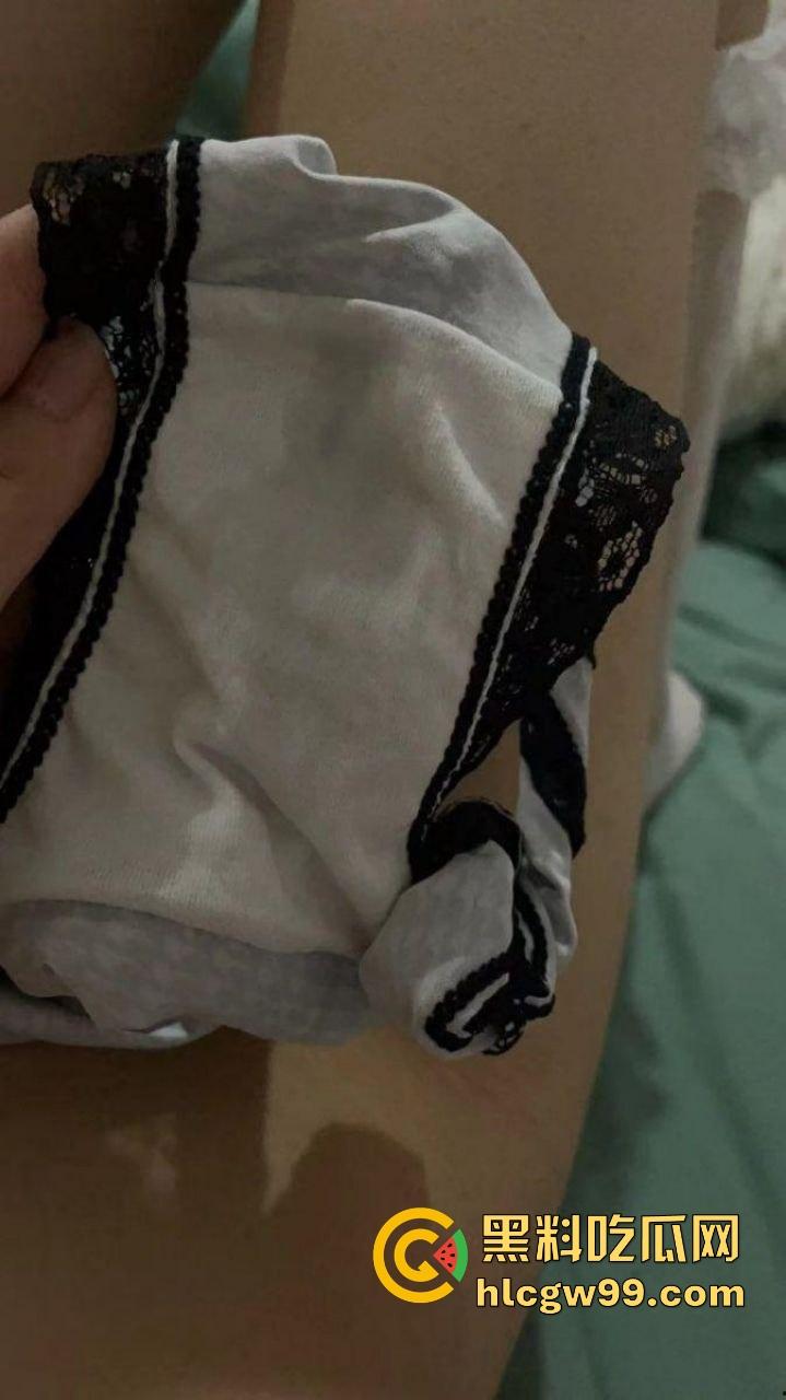 秦皇岛纺织轻工学院大瓜,黑森林女大学生【赵汝怡】寒假被网调裸聊,视频遭录屏流出,开学直接在国产区露脸!-19