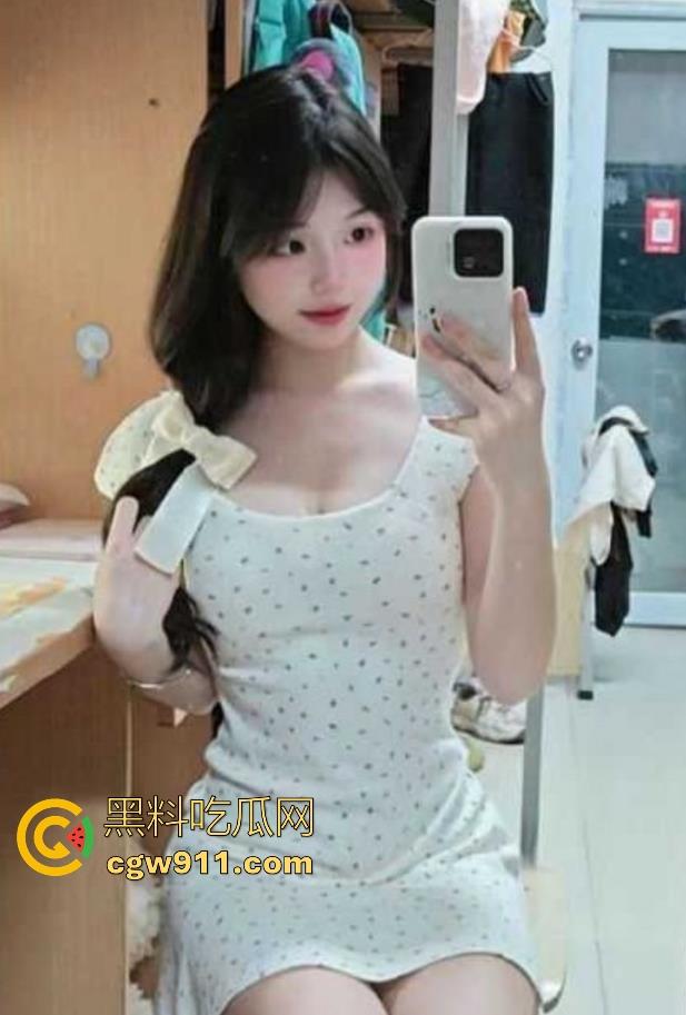 约炮清纯白丝洛丽塔学妹，纤纤美腿玲珑身段，白皙皮肤粉嫩乳头娇艳欲滴，坚持不了多久就得全射进去！-2