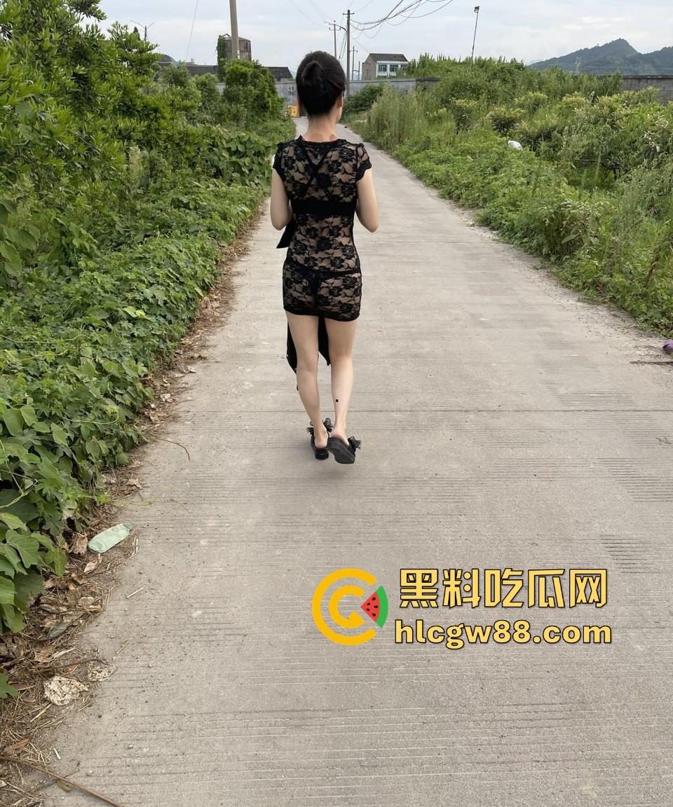 三十女人如老虎！精神小伙榜上熟女富婆 少妇身穿黑丝只为小情人更猛的抽插 性欲极强 小伙你顶不顶的住呀-6