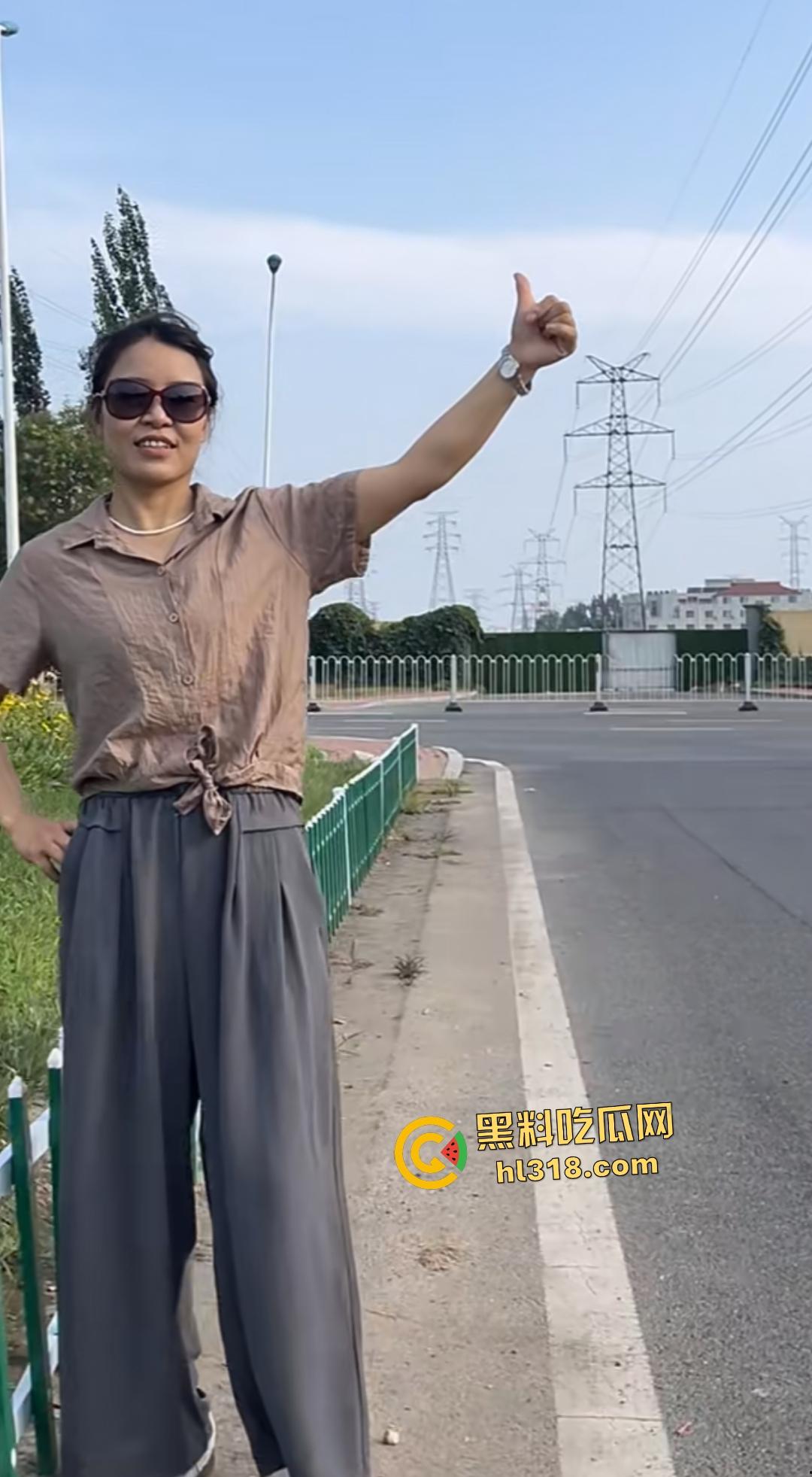 前夫养小三逼宫，儿子高考后母子联手翻盘，积攒许久的精子，后入射在屁股上还能再操一次！-1