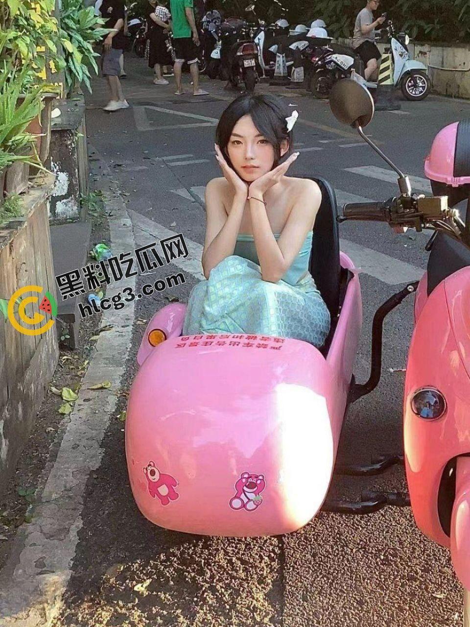 上海00年『叶蓉蓉』沦为金钱奴隶！清纯女神小萝莉与金主爸爸口交私拍曝光，男友心碎成绿帽侠！-12