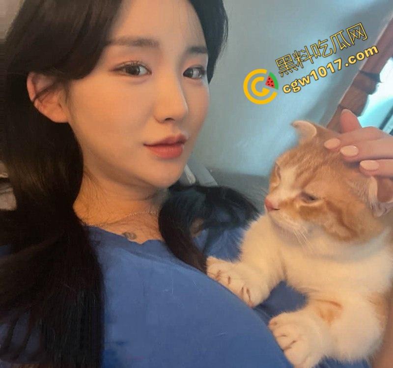 中韩混血美女与男友做爱视频泄密！美乳翘臀，粉嫩骚穴，各种爆操，高潮迭起，颜射爽翻天！-6