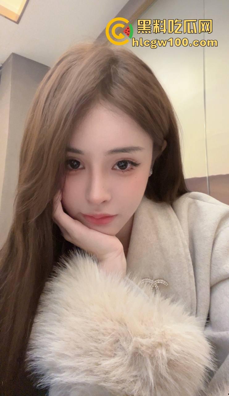 山西青岛艺校校花【王芳】被金主调教成骚母狗,嫩穴扩张自慰口交无套后入不停,金主屌真大到无敌了?-2