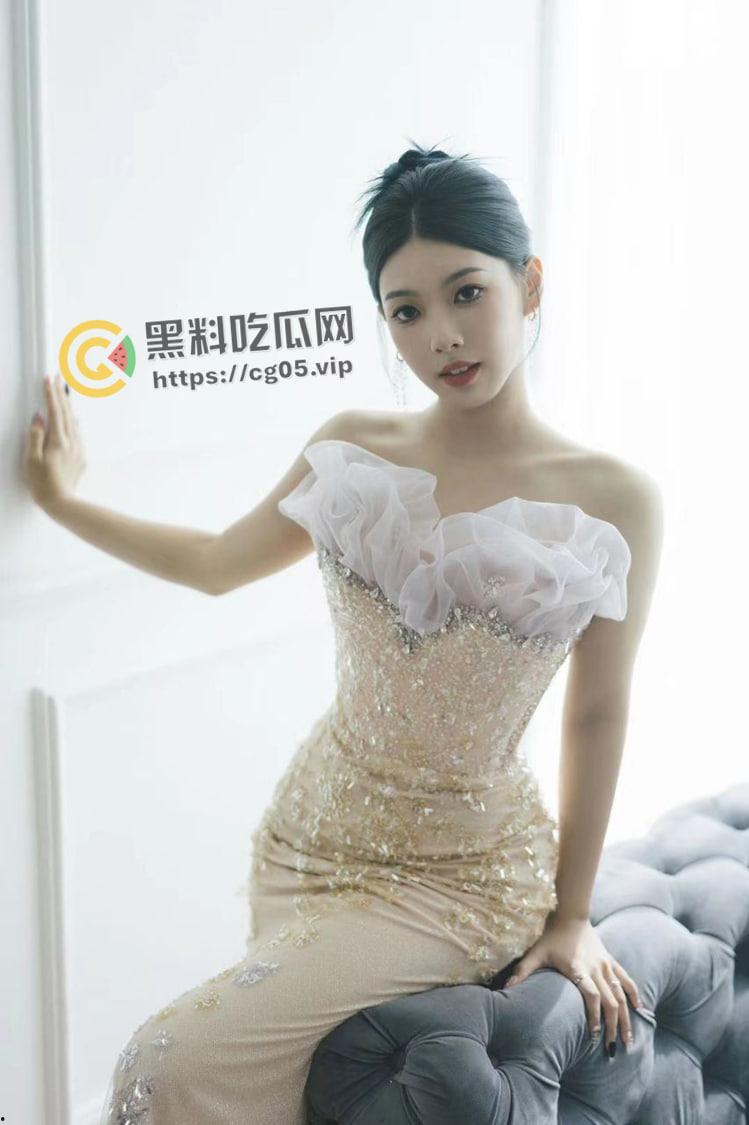 福建泉州大学生 张钰涵 音乐舞蹈学院肥臀母狗 欠操欠轮欠调教 最喜欢被狠狠扇屁股 私密视频被男友流出-2