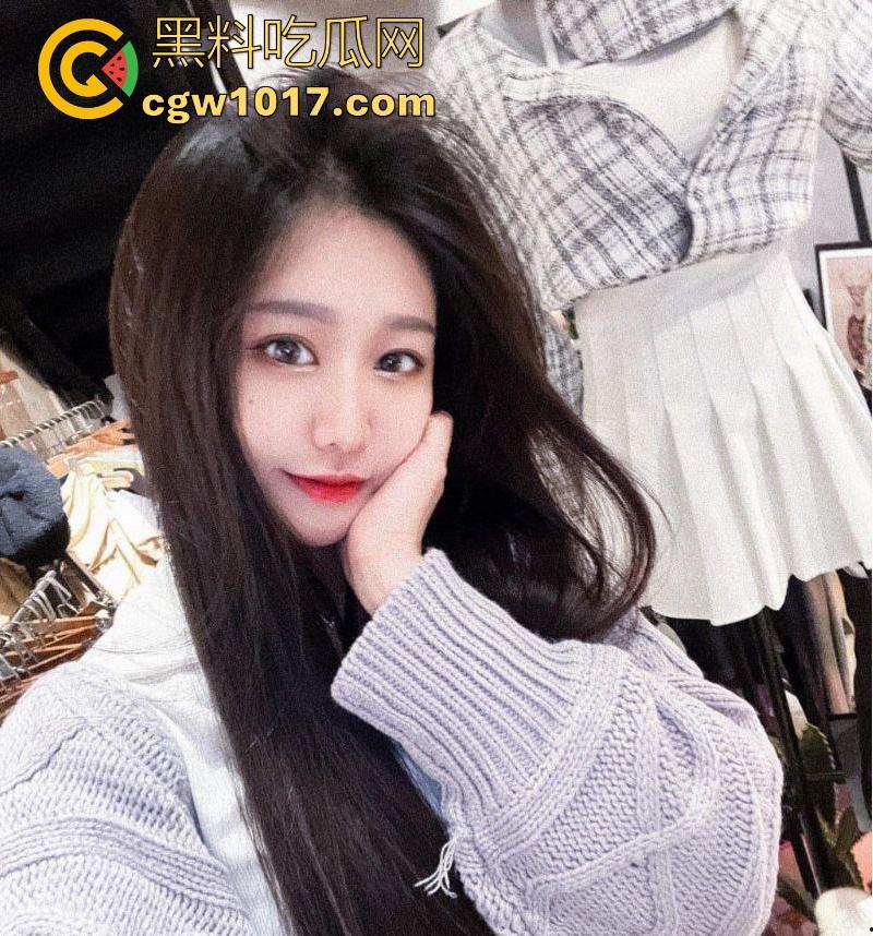 上海高颜值美少妇约炮健身教练，人妻平日端庄贤淑，私下却骚浪成性，女上位骑乘狂摇，被健身教练顶得不要不要的！-1