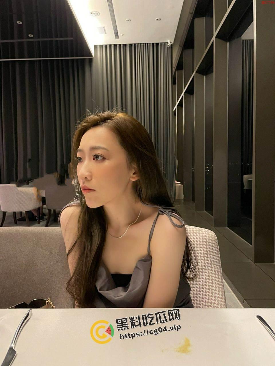 台湾富邦银行 美女客服经理被网调  不雅自拍被金主流出-4