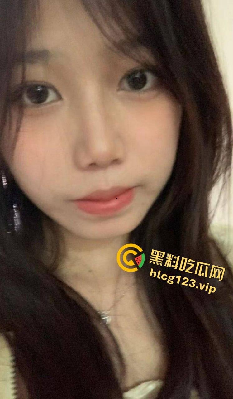 极品双马尾学生妹【欢欢】，甜美萝莉风格私下大反差！COS扮装直播裸舞让人把持不住！-24