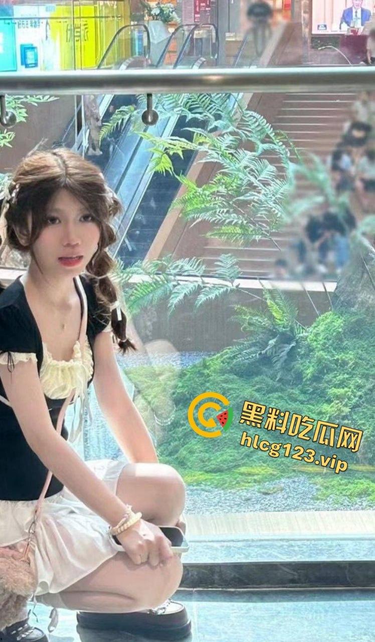 极品双马尾学生妹【欢欢】，甜美萝莉风格私下大反差！COS扮装直播裸舞让人把持不住！-34