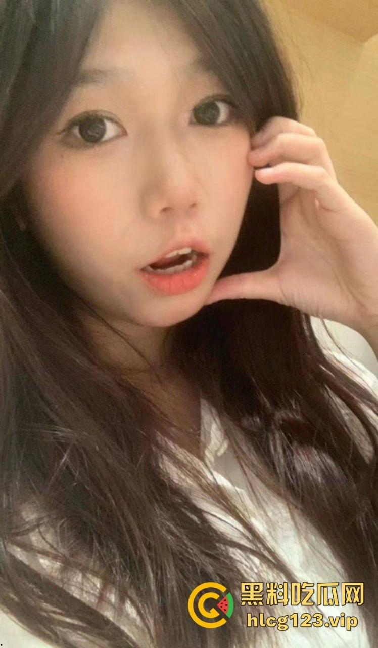 极品双马尾学生妹【欢欢】，甜美萝莉风格私下大反差！COS扮装直播裸舞让人把持不住！-42