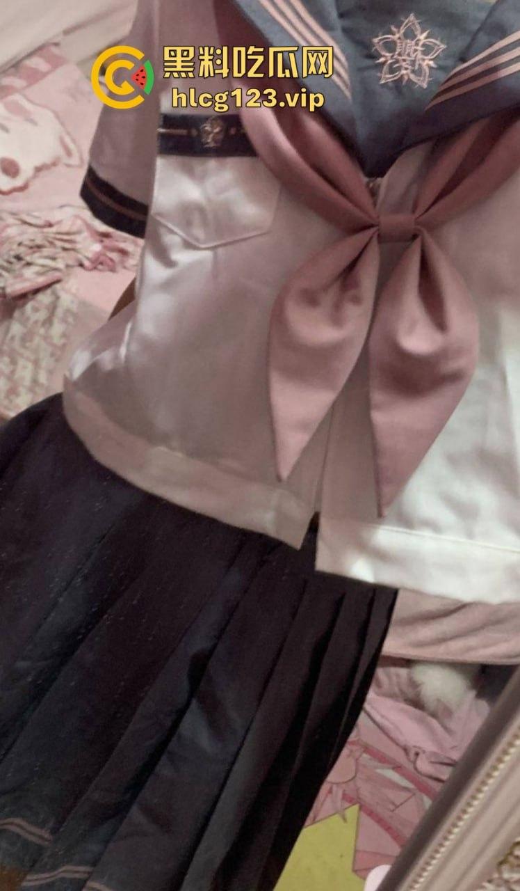 极品双马尾学生妹【欢欢】，甜美萝莉风格私下大反差！COS扮装直播裸舞让人把持不住！-50